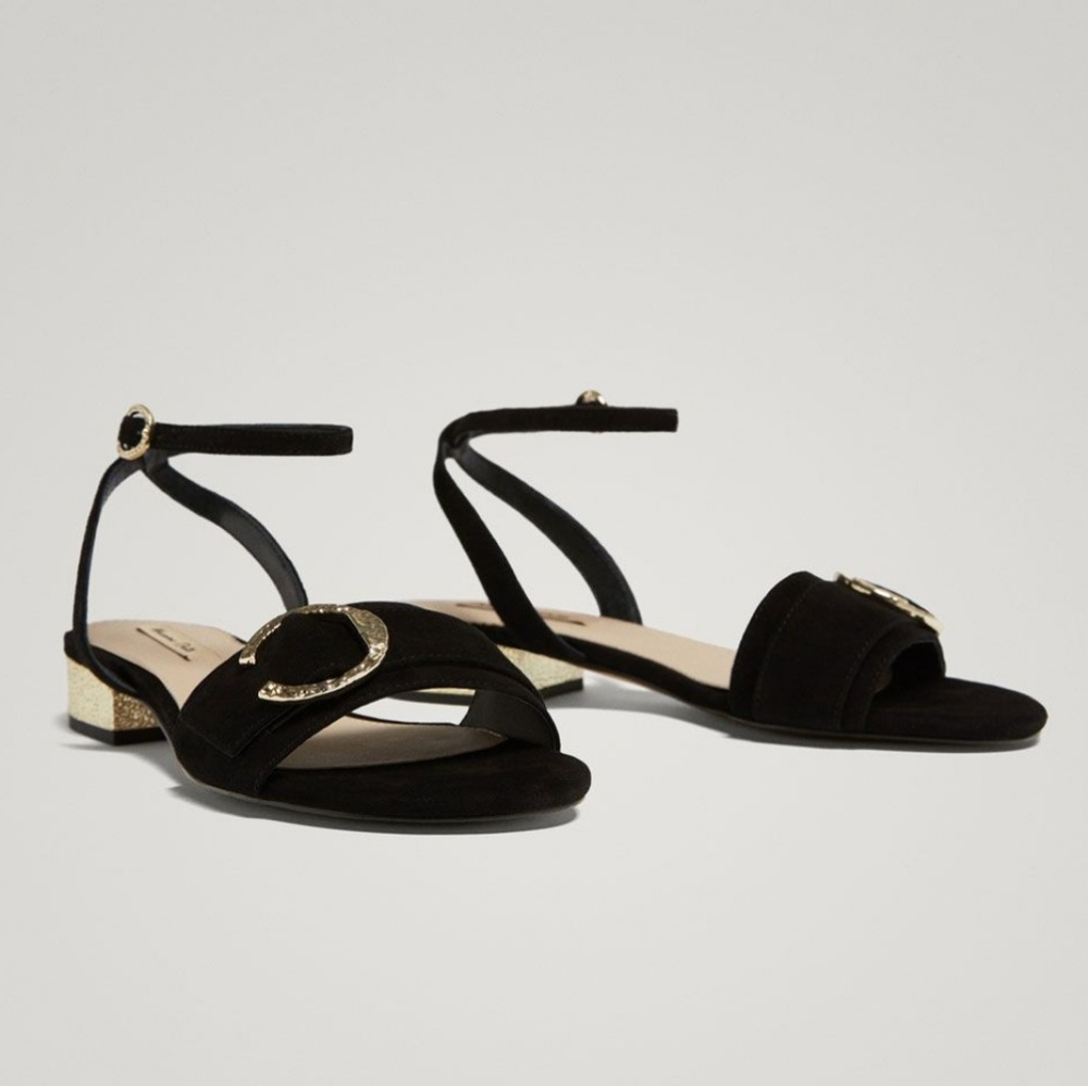 Massimo Dutti Black and gold flat sandals